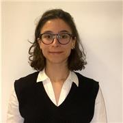 Laureata in Ingegneria Impartisce lezioni di matematica e fisica per alunni di scuole medie e superiori